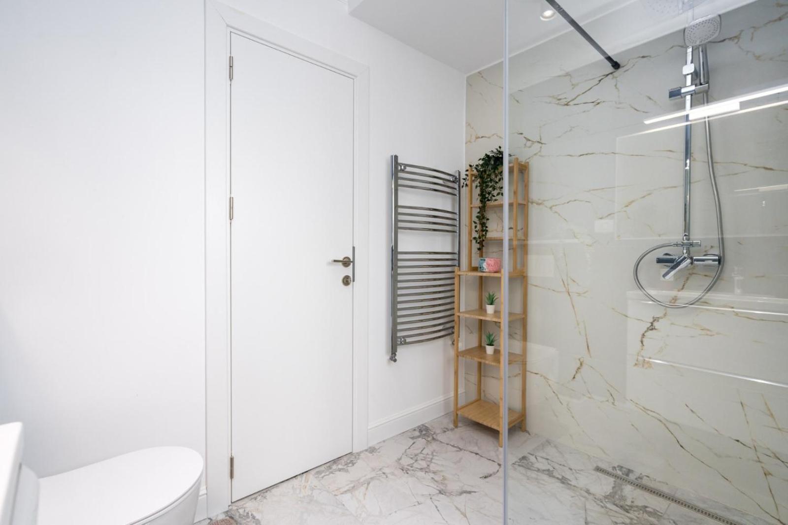 Luxury 2Br Apartment Calea Victoriei Bukarest Kültér fotó
